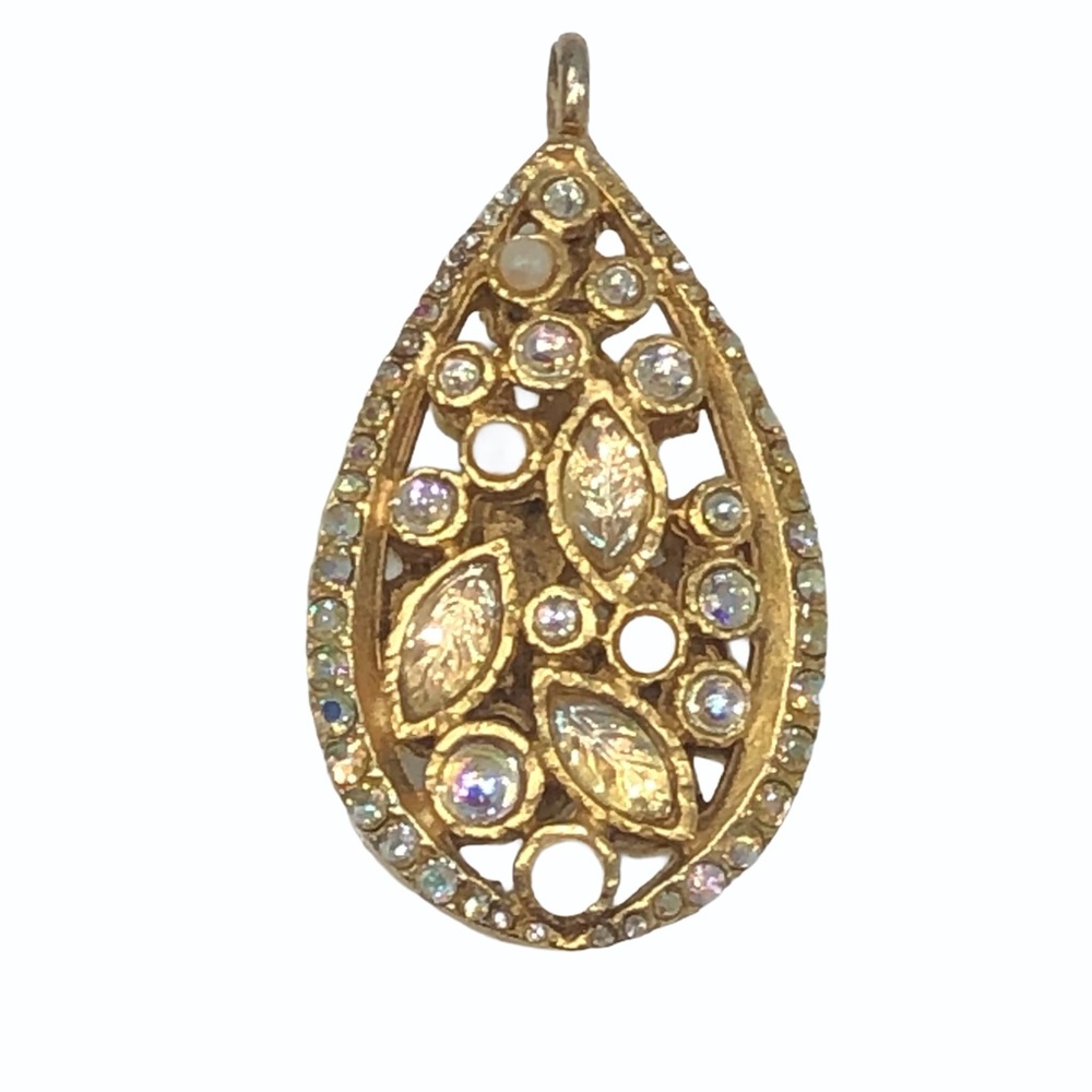 VINTAGE TEARDROP GOLD TONE PENDANT W/CRYSTALS & FAUX PEARLS